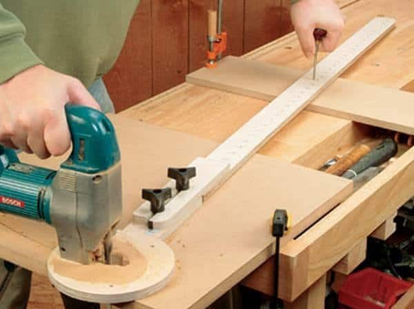 Make Accurate Cuts Using Wood Routers