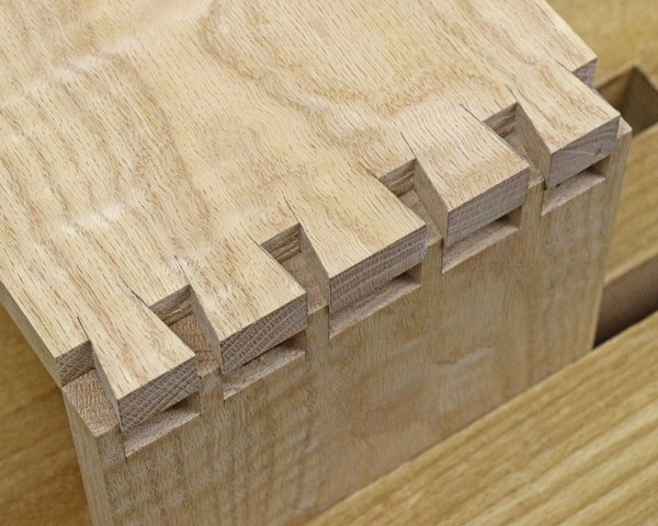 How to Make Dovetail Joinery